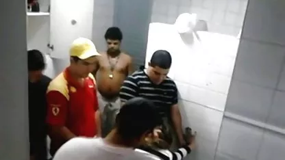 Joven estudiante pasa a través de casting porno petardas vid