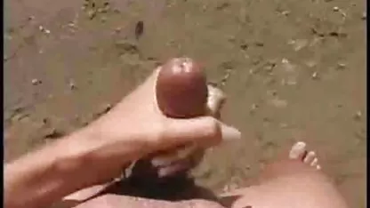 Chica se la follan con dos petardas de tetonas miembros a la vez