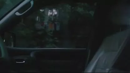 Hoy una puta con las tetas pequeñas se espera para el día. En primer lugar, ella va a conducir a lo largo de la calle con los petardas se pechos desnudos, a continuación, aspirar a el tipo que corre en su ano