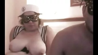Belleza de piernas largas y adultos novio petardas familia