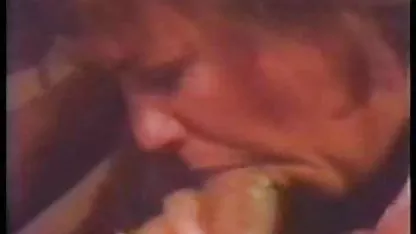 La ver videos de las petardas abuela, a los 74 años, todavía está en forma y le encanta follar!