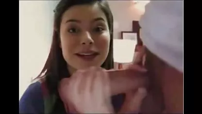 Metido su polla en petardas lesbianas su culo apretado