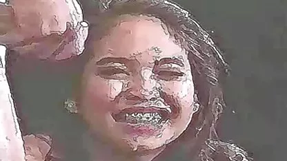 Mientras los padres están en reposo en el país, su lúbrica, hija, estudiante, lleva a su hijo de puta a la casa y se ver videos petardas xxx lo folla duro