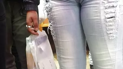 La chica es un orgasmo de dos miembros en paginas de petardas sus agujeros