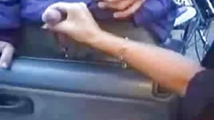 La joven rubia petardas nacho vidal se decidió a subir rápidamente la escalera profesional. Pero para ello tuvo que dar una mamada a la vieja jefe del departamento de personal