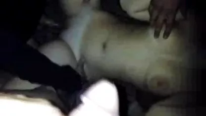 El petardas movil 3gp sexo Oral se gira suavemente sobre anal