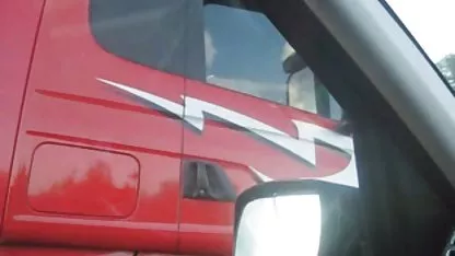 La rubia en la oficina folla con un petardas hd teens subordinado