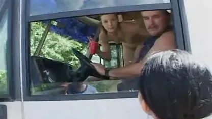 Enfermera Andrea se masturba con un rubias culonas petardas gran consolador